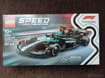 LEGO 77244: Pretekárske auto Mercedes-AMG F1