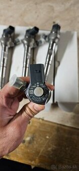 Vstrekovacie trysky Nové BOSCH 04130277AC