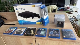 PS4 Slim 500 GB + 2 ovládače + stojan + krabica
