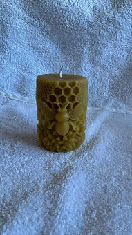 sviečky z včelieho vosku
