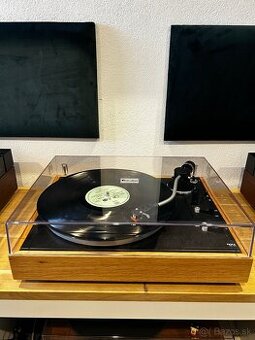 Gramofón Tesla renovovaný v top stave