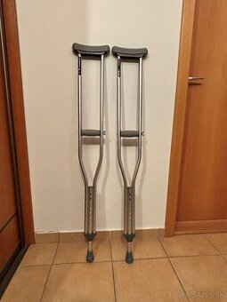 Výškovo nastaviteľné barle - 1