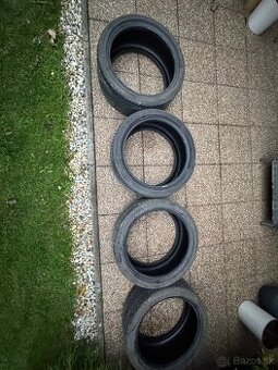 Letné Pneu 245/40 R19