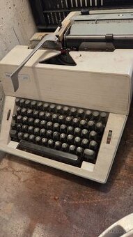 Robotron 20 pisaci stroj