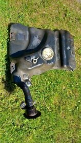 Fiat Bravo 1 - 1.4L 12v nádrž