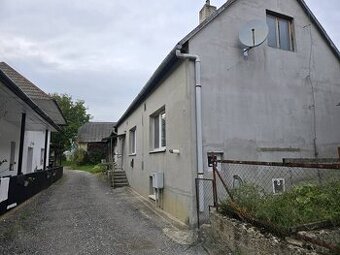 Zateplený rodinný dom + garáž a malá záhradka