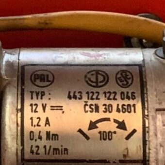 Motorček stieračov 12v