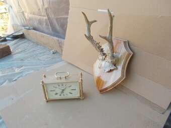 Predam Retro hodiny - Srncia trofej