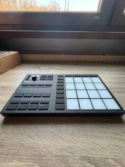 Native Instruments Maschine Mikro MK3 – výborný stav, komple