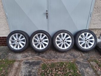 Hliníkové disky Stratos 17" Superb III + letné pneu Pirelli