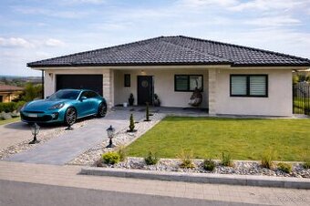 MODERNÝ 5 IZBOVÝ BUNGALOV S TERASOU A POZEMKOM, BITAROVÁ