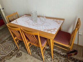 Starožitný rozkradací stôl