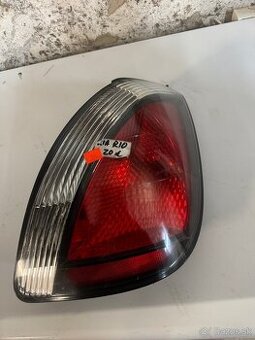 Kia rio zadne prave svetlo