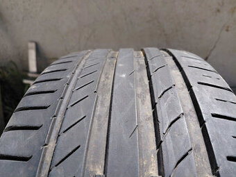 1x Continental 225/40R18