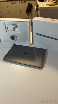 MacBook Air M1 2020