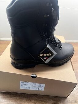 Goratex Kanady, Asics, OSSR, Teplakovka, Rukavice