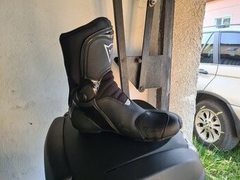 Dainese