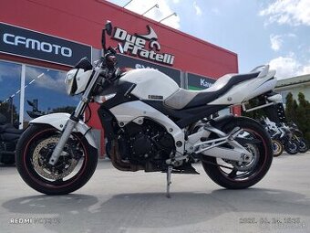 SUZUKI GSR 600