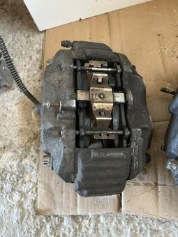 chrysler 300c brakes / strmene
