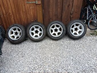 5x139.7 215 65 r16
