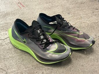 Bežecké Nike tenisky 42,5