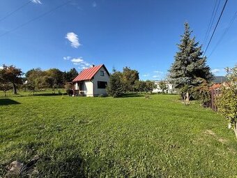 PREDAJ - STAVEBNÝ POZEMOK S CHATKOU - ČARADICE