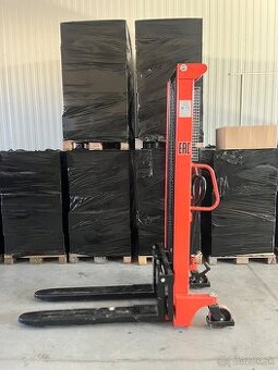 Rucny vysokozdvizny paletovy vozik