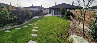 REZERVOVANÉ Dom 4izby / 400 m2 v Malom Raji (Slovenský Grob)