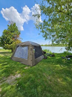 FOX - Nafukovací bivak Air Frame Social Shelter 2,5 x2, 5 m