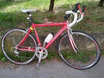 Cestný bicykel Dema Alvito, rám XS,kolesá Felt