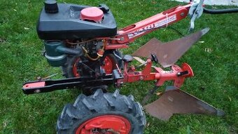 Malotraktor Vari Jikov