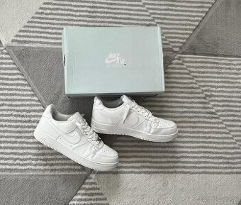 Nike Air Force 1 Biela/White 45