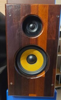 -- Pedám regálové reproduktory -- - 1