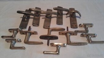 Stare.mosadzne.klucky.na.okna