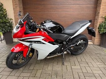 HONDA CBR 600F
