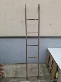 Rebrík na stavebné lešenie