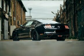 Ford Mustang V6 - 2016