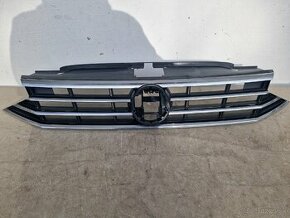 VW Passat B8 LIFT 19- maska - 1