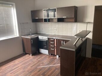 3+1 80m2 vyborna lokalita ul.Mierova Čadca