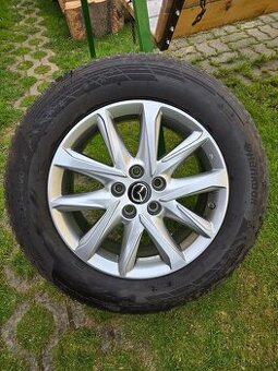 Mazda R17 5x114,3 ET45 225/65 Hankook DOT 2022