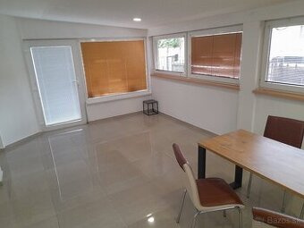 Prenájom bytu 65m2,3izby,Cca 50m od Bojnickej cesty
