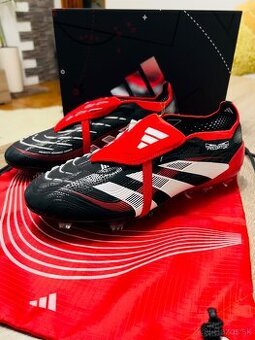 Kopačky Adidas Predator Elite FG Moments