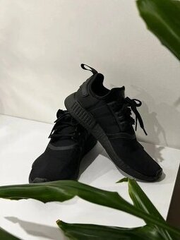 Botasky Adidas NMD_R1