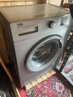 Automatická práčka BEKO WUE6511SS