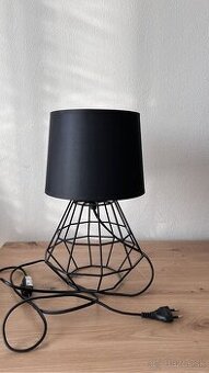 Stolová lampa industrialny štýl