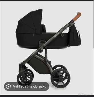 Roan Bass next, plus vajíčko a lehátko grátis