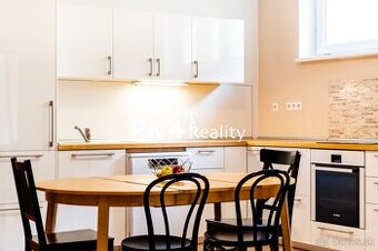 RK4 - NA PREDAJ - priestranný 4 izbový byt - Rezidencia Leso