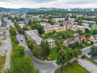 IBA U NÁSNa predaj stavebný pozemok v meste Pov. Bystrica