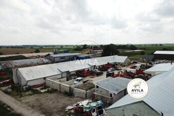 NA PREDAJ: priemyselný areál 3000m2 - Hrnčiarovce nad Parnou