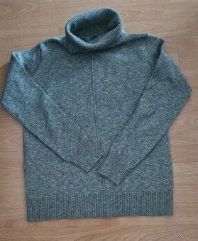 Značkový teplý rolák